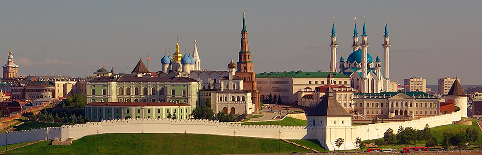 Meditravel Kazan Kremlin Cami Kilise.jpg